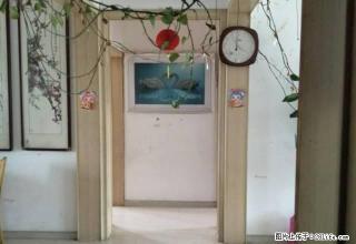 万泰颐轩中等装修二室带家具家电1250元每月 - 日照28生活网 rizhao.28life.com