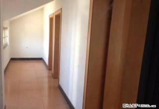 三银佳苑 阁楼 3室 70平米 简单装修 带大露台 随时看！ - 日照28生活网 rizhao.28life.com