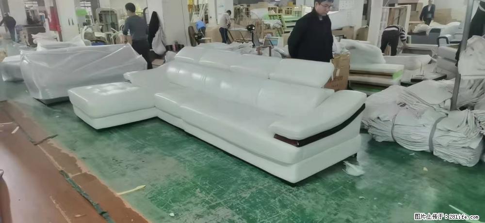 【大厂仿真皮沙发】实木框架,高回弹海绵45密度。全新包装,质量非常好,3.6米右贵妃 - 各类家具 - 居家生活 - 日照分类信息 - 日照28生活网 rizhao.28life.com