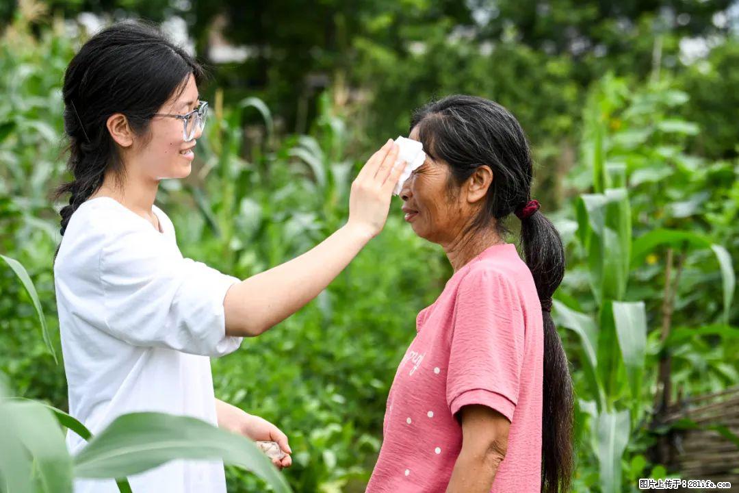 全网追的“扁担女孩”,找了一份暑假工,时薪12元 - 日照生活资讯 - 日照28生活网 rizhao.28life.com